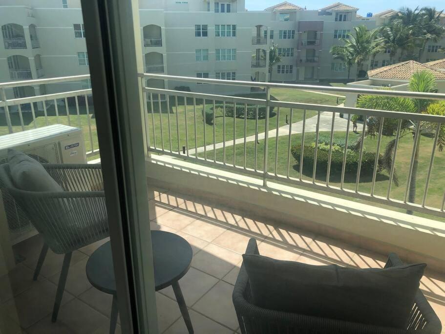 Haudimar Ph Beachfront Apt 4Br/3Bath Isabela Exteriör bild