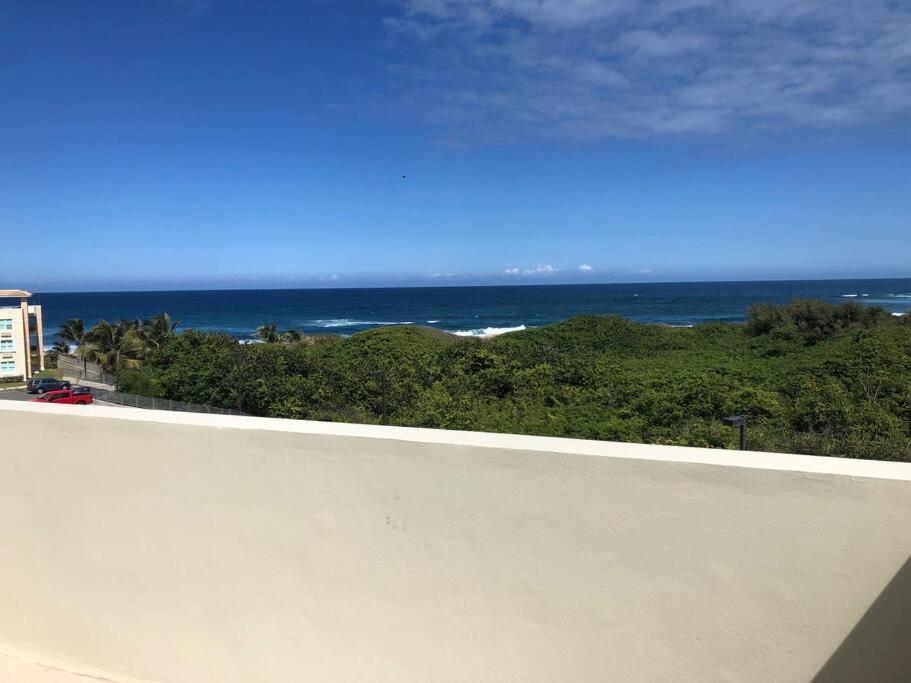 Haudimar Ph Beachfront Apt 4Br/3Bath Isabela Exteriör bild